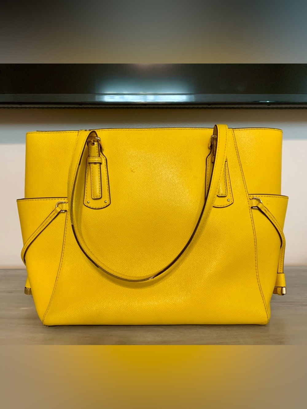 Michael Kors bag Yellow Saffiano Tote should bag large purse designer handbag - Picture 3 of 17